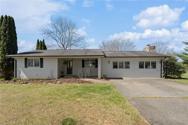 299 S Fork Church Rd, Piney Creek, NC 28663