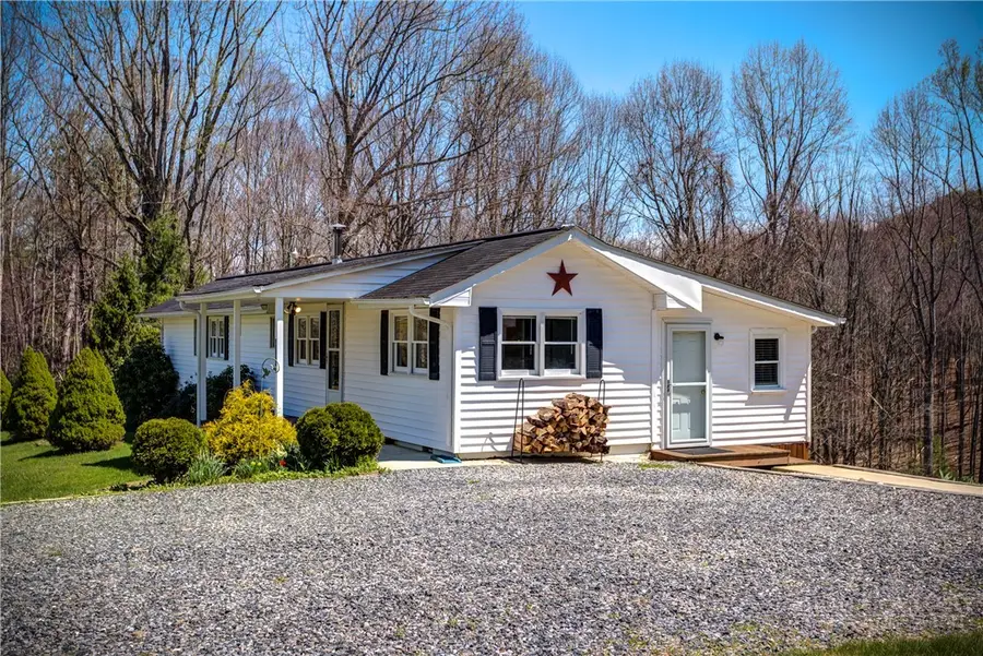 2081 Bakers Ridge Road, Piney Creek, NC 28663 - #2