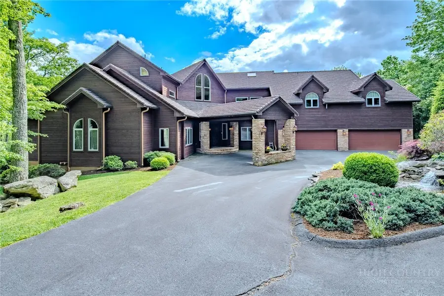 331 Branch Water Run, Linville, NC 28646 - #3