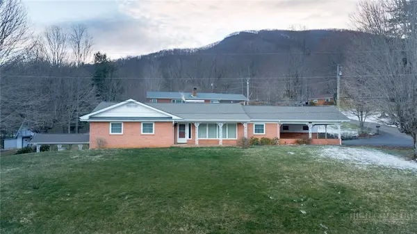 119 Forest Hill Dr, West Jefferson, NC 28694