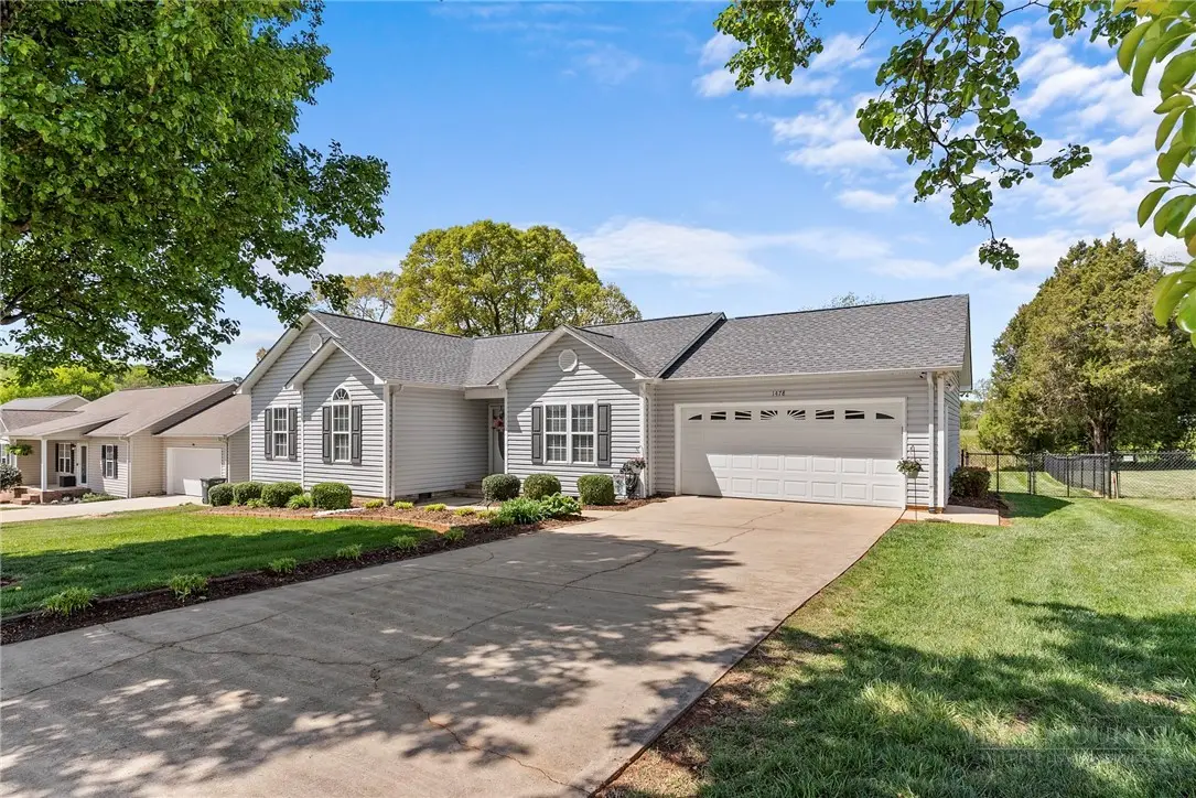 1478 Farmington Hills Drive, Conover, NC 28613 - #1