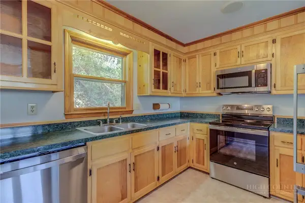 129 J L Norris Drive, Boone, NC 28607