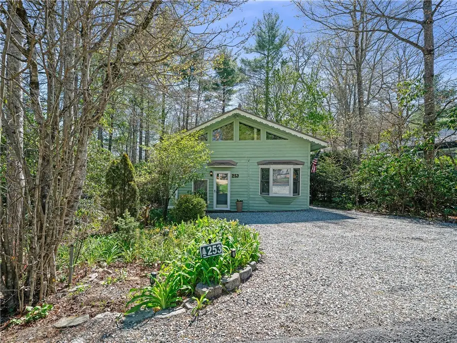 253 Black Pine Road, Newland, NC 28657 - #3
