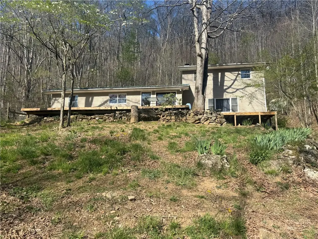 1181 Big Plumtree Creek Road, Newland, NC 28657 - #1