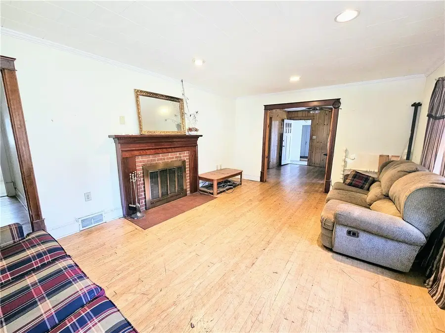 270 Wade E Vannoy Dr, West Jefferson, NC 28684 - #2