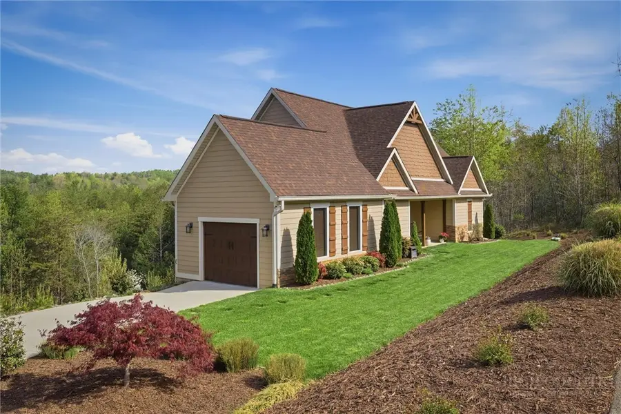 1510 High Valley Way, Lenoir, NC 28645 - #2
