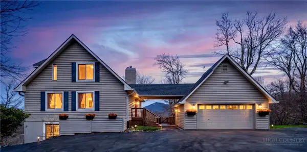 569 Shelter Rock Circle, Sugar Mountain, NC 28604