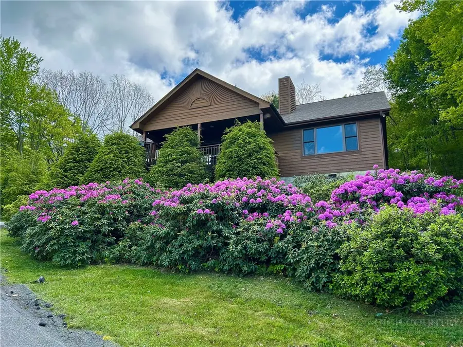 230 Twin Ponds Road, Banner Elk, NC 28604 - #2