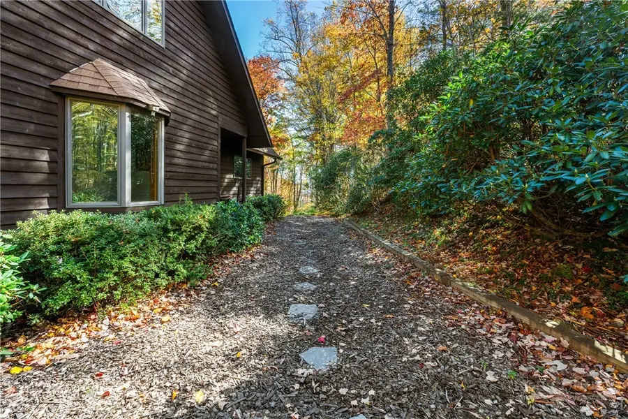 1584 Hattie Hill Road, Vilas, NC 28692 - #3