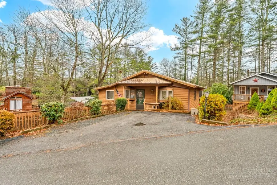 36 Larkspur Road, Newland, NC 28657 - #2