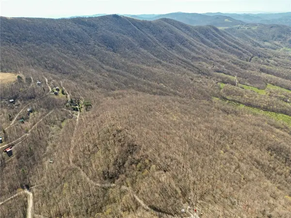 797 Goat Mountain Road, Zionville, NC 28698