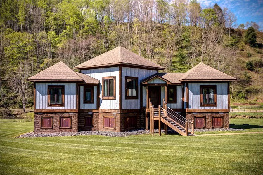 972 W Deep Ford Road, Lansing, NC 28643 - #2