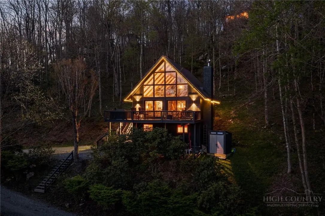 429 Green Cove Road, Sugar Mountain, NC 28604 - #1