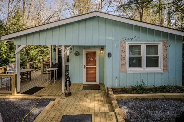 7 Valley Lane, Newland, NC 28657
