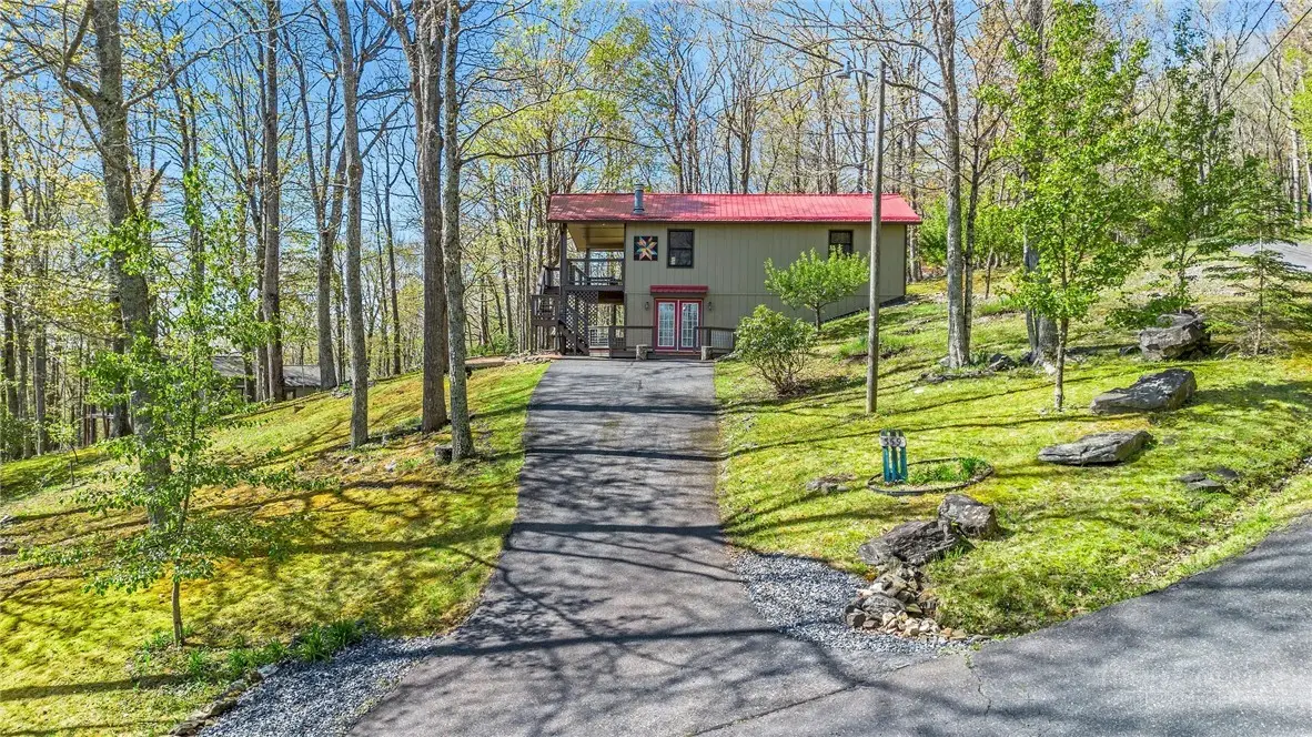 359 Pioneer Path, West Jefferson, NC 28694 - #1