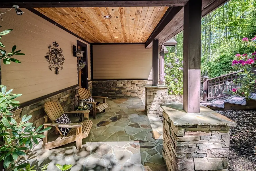 485 Woodlake Loop Road, Elk Park, NC 28622 - #2