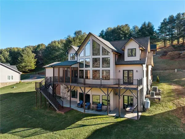 446 Green Meadows Drive, Todd, NC 28684