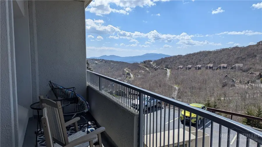 303 Sugar Top Drive #2107, Sugar Mountain, NC 28604 - #2