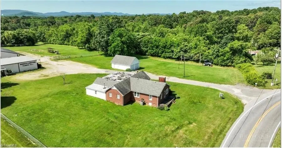 820 Suncrest Orchard Road, North Wilkesboro, NC 28659 - #2