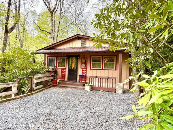 88 Ash Loop, Newland, NC 28657