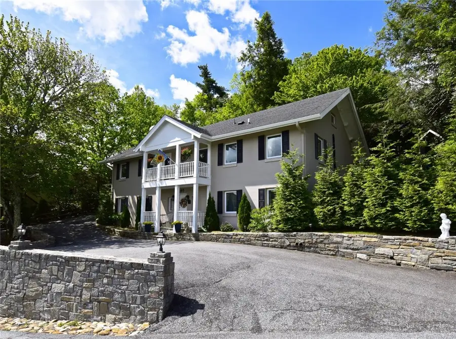 195 Fairway Lane, Blowing Rock, NC 28605 - #2