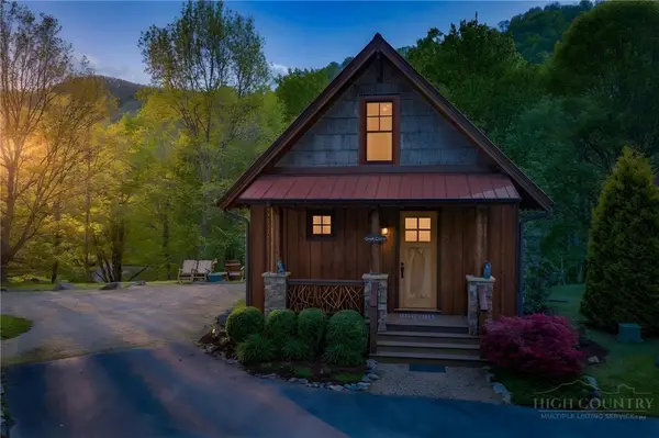 21 River Sound Drive #3, Banner Elk, NC 28604