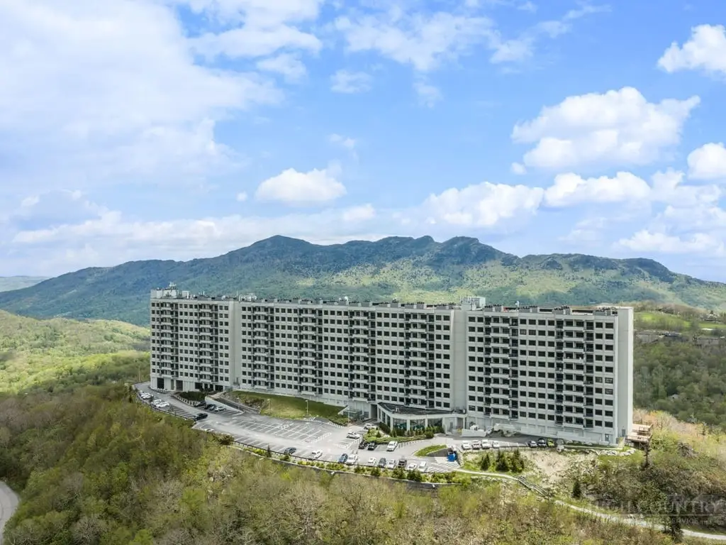 303 Sugar Top Drive #3326, Sugar Mountain, NC 28604 - #1