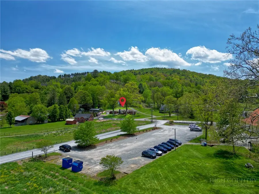 2853 Broadstone Rd. (valle Crucis), Banner Elk, NC 28604 - #2