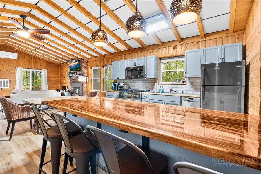 102 Teaberry Trail, Beech Mountain, NC 28604 - #3