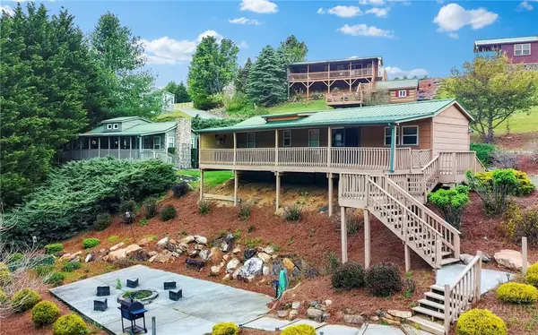 489 Buttons Lane, Sparta, NC 28675