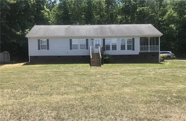 1044 Bunnie Trail, Hamptonville, NC 27020