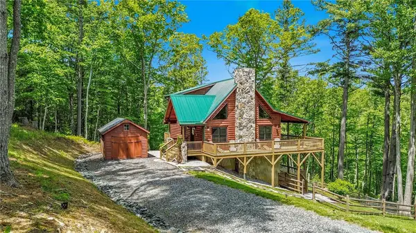 951 Woodland Shores, Jefferson, NC 28640