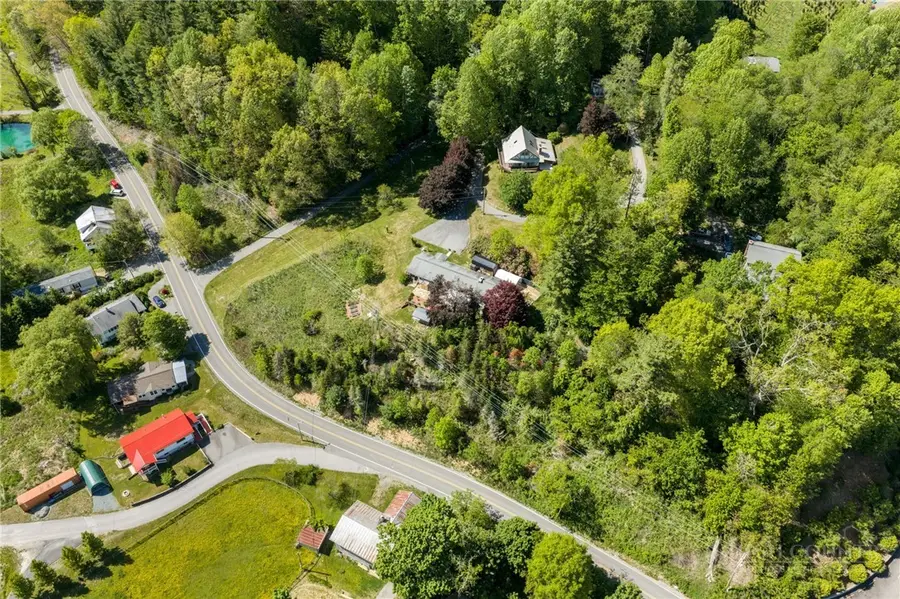 190 Benfield Road, Crossnore, NC 28616 - #3