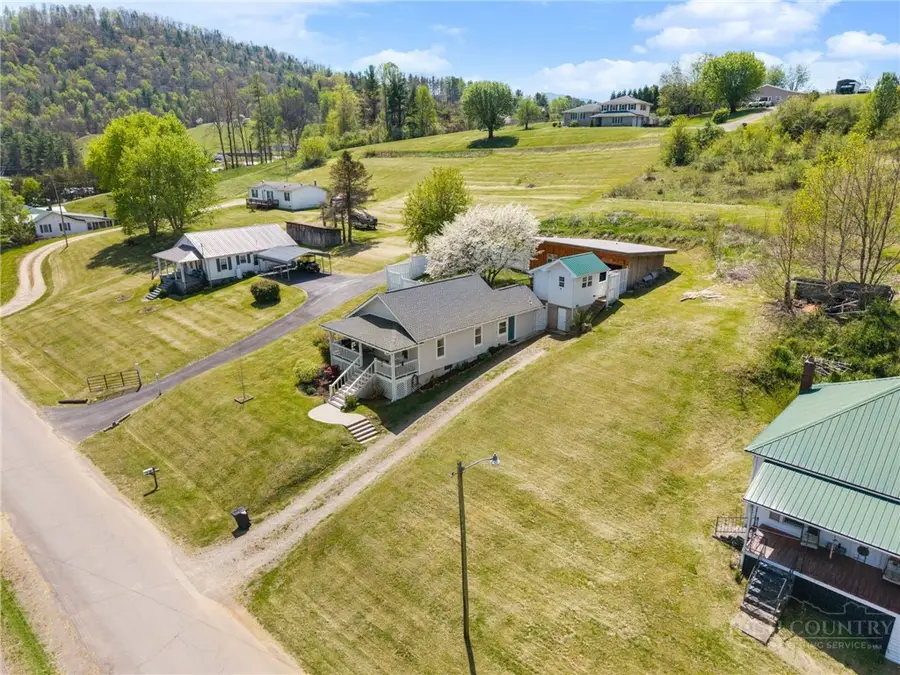 207 Main Street, Butler, TN 37640 - #2