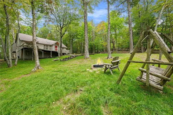 137 Staghorn Hollow Road, Beech Mountain, NC 28604