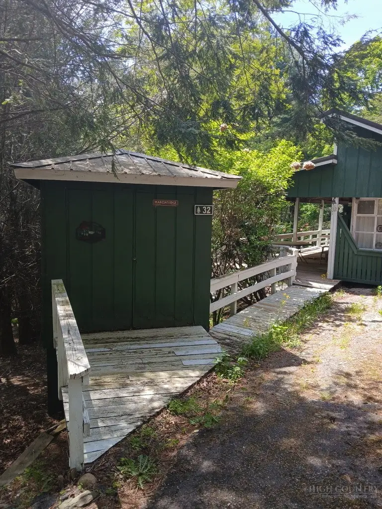32 Powerhorn Lane, Newland, NC 28657 - #2