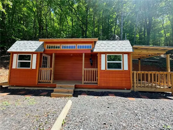 178 Mount Jefferson Lane, Jefferson, NC 28640