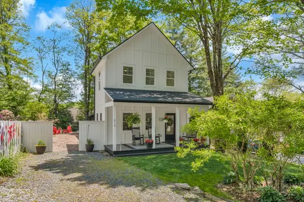 210 Henkel Street, Blowing Rock, NC 28605