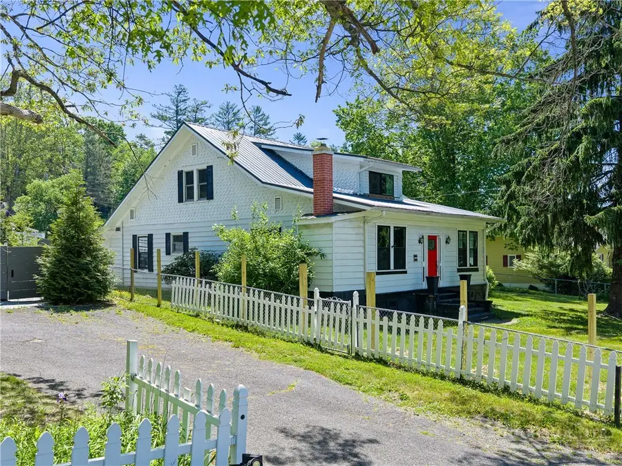 490 Cranberry Street, Newland, NC 28657 - #2