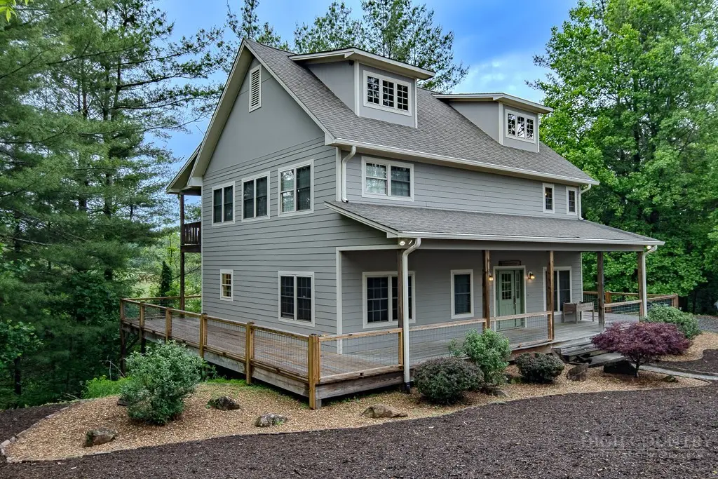 706 Village Pine Drive, Jefferson, NC 28640 - #1