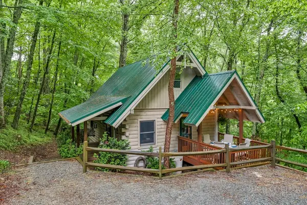 192 Dewitt Barnett Road, Vilas, NC 28692