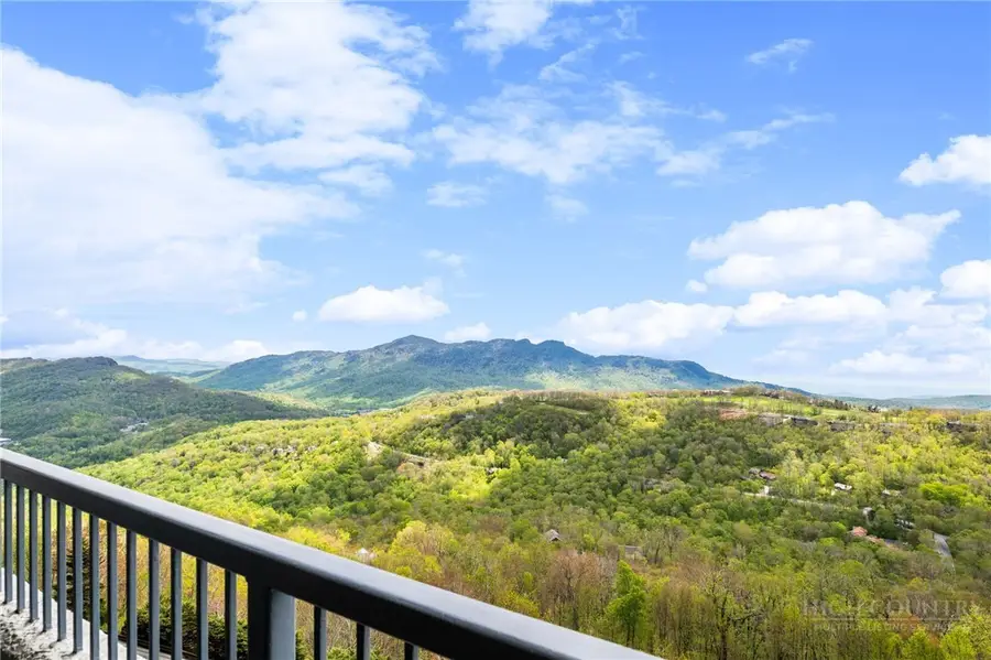 303 Sugar Top Drive #2524, Sugar Mountain, NC 28604 - #2