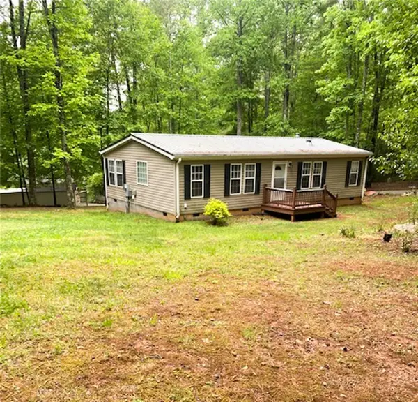 1027 White Pine Drive, Ennice, NC 28623