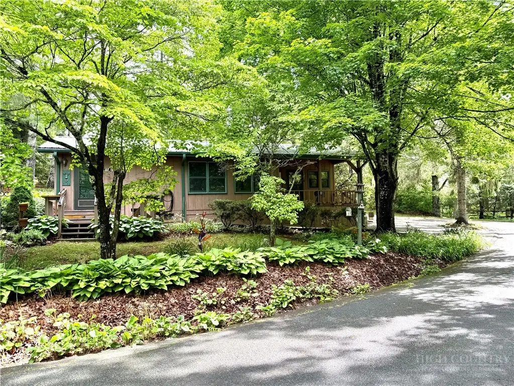71 Yarrow Circle, Pineola, NC 28657 - #1