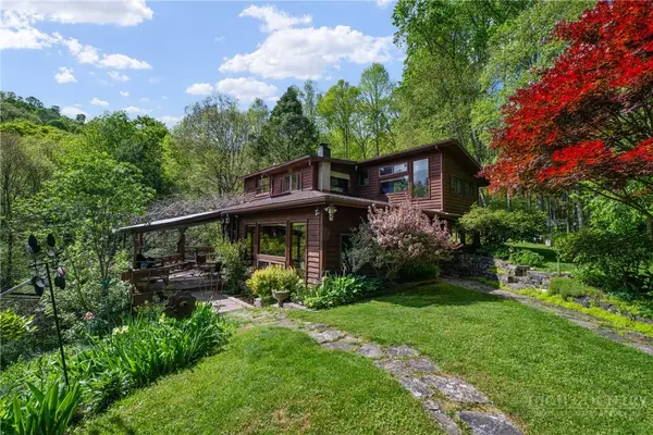 194 Shulls Hollar Road, Sugar Grove, NC 28679