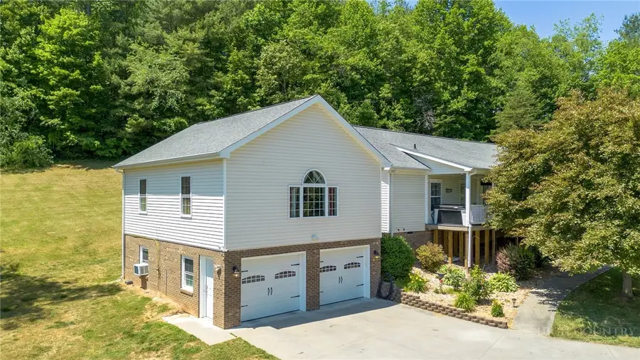 10755 N Nc Hwy16, Millers Creek, NC 28651 - #2