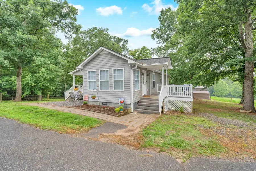 374 Deer Lane, Union Grove, NC 28689 - #2