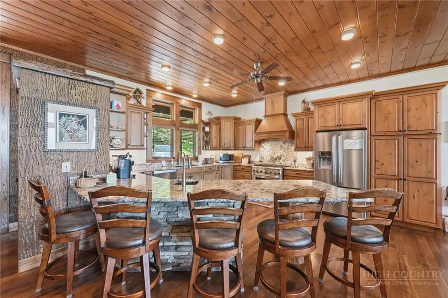1033 Charter Hills Road, Beech Mountain, NC 28604 - #3