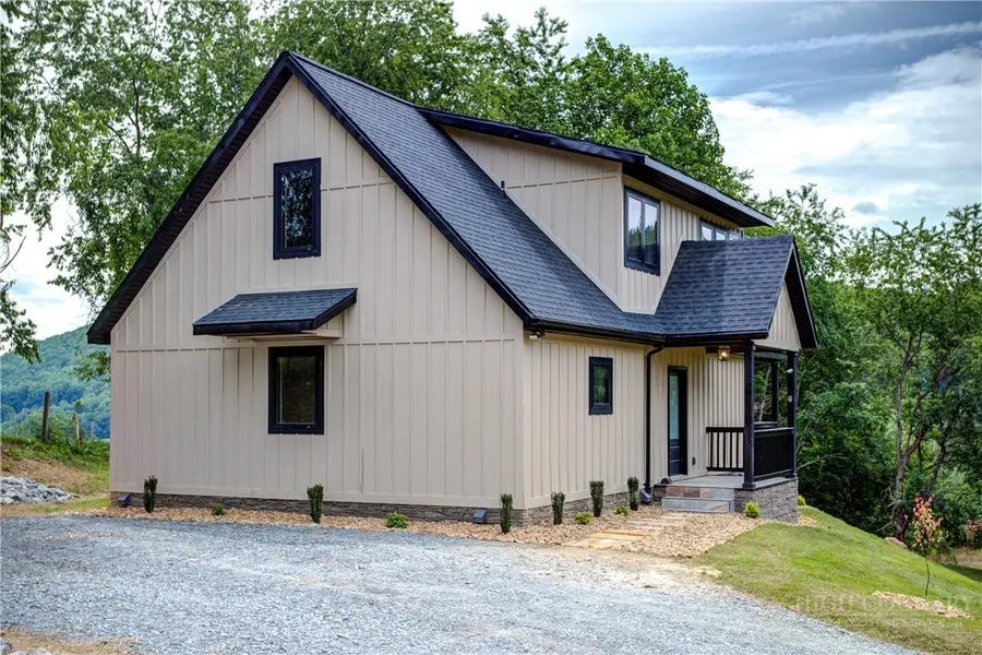 180 Twin Oaks Mountain Boulevard, Sparta, NC 28675 - #2