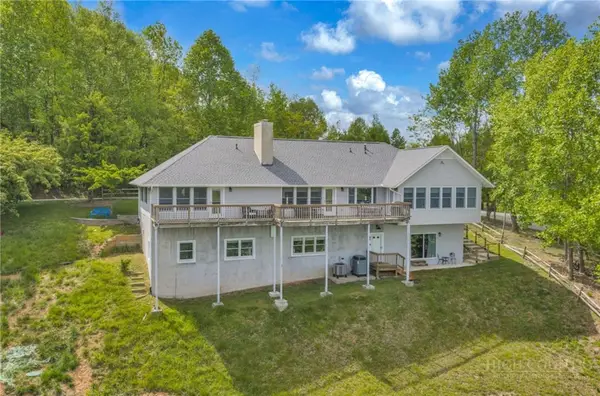 784 Alpine Drive, Seven Devils, NC 28604
